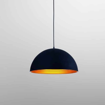 Suspension design noire et dorée Kup
