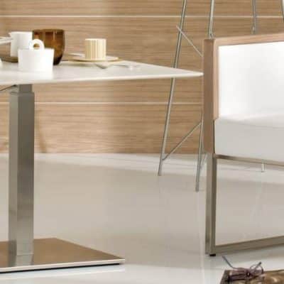 Fauteuil de restaurant avec accoudoirs BOX