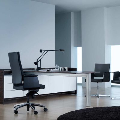 Fauteuil de bureau de direction avec armature en bois Garbo