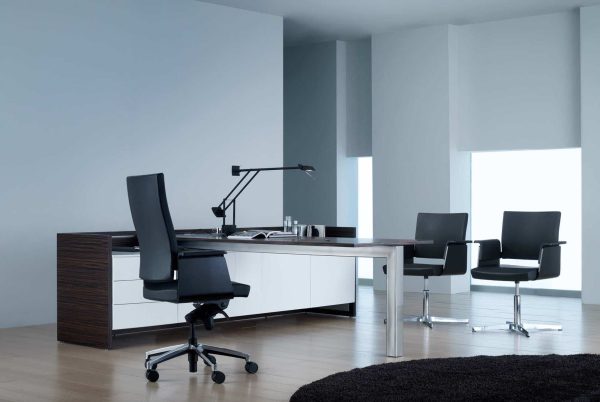 Fauteuil de bureau de direction avec armature en bois Garbo