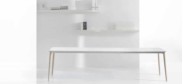 Table pour Espaces Collectifs Malmo