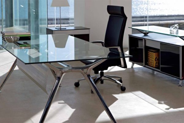 Bureau en verre  et pieds aluminium Arkitek