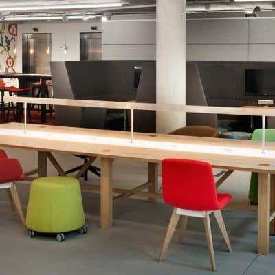 Bureau bench modulable de 8 à 20 personnes BAE