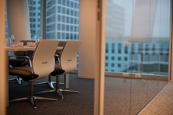 Siège de bureau pivotant avec accoudoirs ConWork