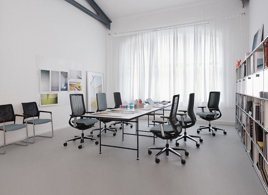 Fauteuil de bureau pro avec assise pivotante et dossier inclinable Mera