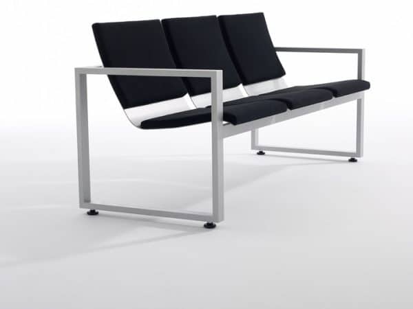 chaise d'accueil sur poutre en acier vip system