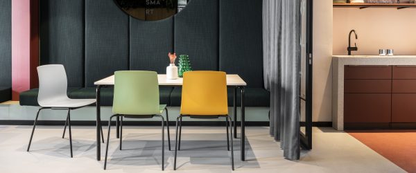chaise empilable et design pour espaces collectifs fiore