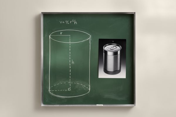 tableau noir avec un cadre en aluminium brut mathematics