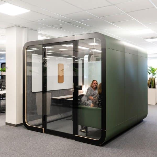 pod acoustique de bureau pour 2 à 4 personnes framery q2