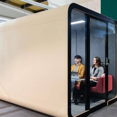 pod acoustique de bureau pour 2 à 4 personnes framery q