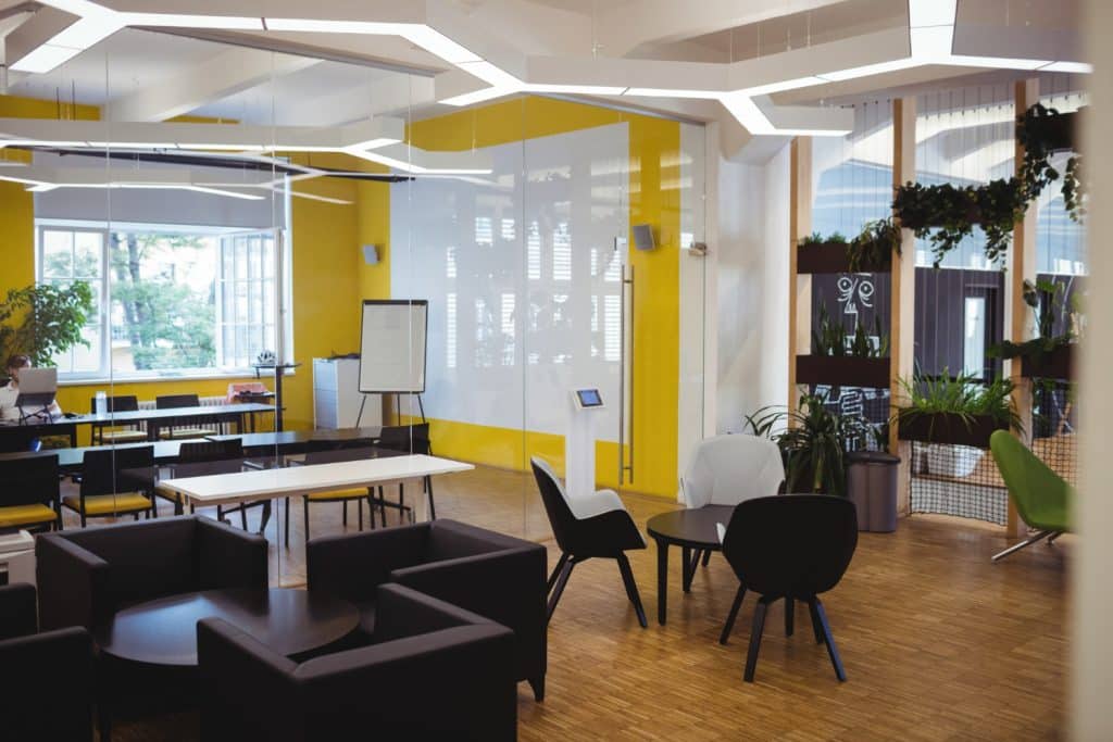 Utiliser la couleur dans les bureaux pour améliorer la productivité